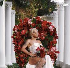 New single by pabllo vittar aka brazil's best popstar ever out everywhere now. Pabllo Vittar Lanca Ama Sofre Chora E Fala Sobre Ritmos Que Estarao Presentes No Proximo Album Purebreak