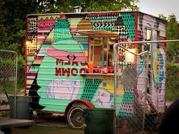 East Side King Brings 6th Street Cool To Rainey Street Food Truck Design Food Trailer Food Vans
