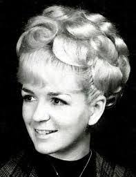 Cecelia Block's Instagram, Twitter & Facebook