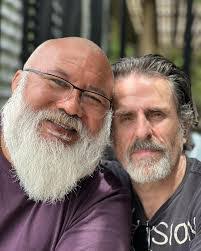 David Con's Instagram, Twitter & Facebook