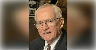 Steve Quesnel's Instagram, Twitter & Facebook