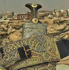 Pin By 9ha111dan On Yemen Statue Buddha Statue Yemen