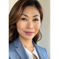 Sandy Bui's Instagram, Twitter & Facebook