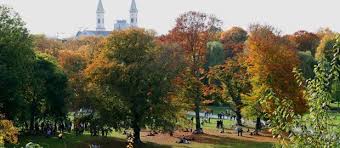 English Garden Munich Englischer Garten Im Herbst English Garden Munich Garten