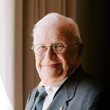 Marvin Stoll's Instagram, Twitter & Facebook