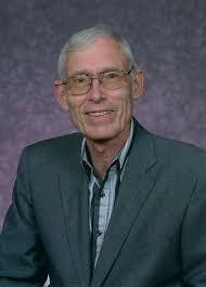 Laurie Ewing's Instagram, Twitter & Facebook