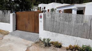 José álvaro osorio balvín (born may 7, 1985), better known as j balvin, is a colombian reggaeton singer. Ibiza Affare In Dieser Villa Kam Hc Strache Ins Straucheln Welt