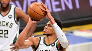 Giannis antetokounmpo will be offered the supermax extension by the milwaukee bucks at the start of free agency, which could be the most impactful nba storyline both this offseason and for 2021. Bucks Giannis Antetokounmpo Known As For 10 Second Violation On Free Throw Towards Nets The Meabni