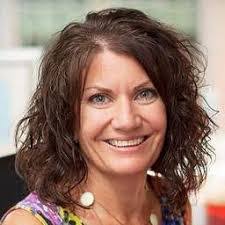 Lisa Schier's Instagram, Twitter & Facebook