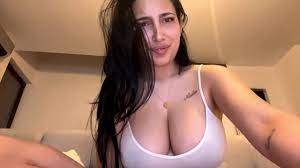 Busty babe fingering and squirt