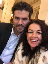 ❤️ New York City: Two years ago today met Edgar Vaudeville from Real  Housewives of New York TV show in The Plaza! Nothing would do us ladies had  to have a wee