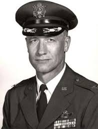 Col Eugene Dye Wallace (1919-2014)