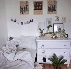 40 Cute Minimalist Dorm Room Decor Inspirations On A Budget Room Inspiration Aesthetic Bedroom Aesthetic Rooms