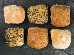 Dann ab zum fabrikverkauf des backhaus wedemann. Leckere Brotchen Beim Fabrikverkauf Im Backhaus Wedemann Mit Vergnugen Hamburg