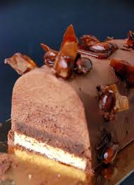 Buche De Noel Feuillete Et Amandes Buche De Noel Recette Dessert Feuillete Chocolat