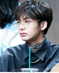 Monsta x is blessing fans back to back with their great music. Biodata Fakta Dan Foto Hyungwon Monsta X Terupdate