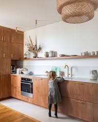 The Socialite Family On Instagram Socialitefamily La Maison D Hiver Balzacparis Accueille Jusq Cuisine Bois Interieur Moderne De Cuisine Renovation Cuisine