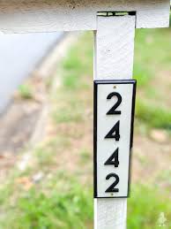 Better box mailbox paper box add on. Diy House Numbers Sign For The Mailbox Ugly Duckling House