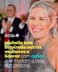 🤩 Michelle Bianchini, a prefeita que tem transformado cada dia em um novo  capítulo de esperança e progresso para Macuco (RJ). 💥 Sua gestão tem sido  marcada por ações inovadoras e projetos