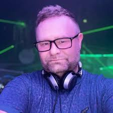 Stream Barkin Brothers