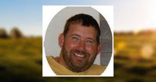 Earlene Larson's Instagram, Twitter & Facebook