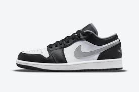 Znajdź black white low top jordans 1 cieszących się zaufaniem i dobrze znanych marek, które uwielbiasz. The Air Jordan 1 Low Goes For Greyscale Sneaker Freaker