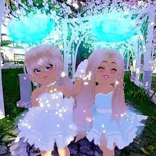 Blue Sisters Anyways Do You Guys Have An Offer For The Halo Comment Here Roblox Pictures High Pictures Cute Tumblr Wallpaper