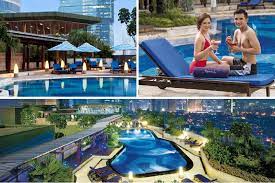 Hotel ini memadukan konsep desain minimalis dan modern di keseluruhan desain gedungnya, termasuk di kawasan kolam renangnya. 10 Hotel Dengan Kolam Renang Rooftop Di Jakarta Tiket Com