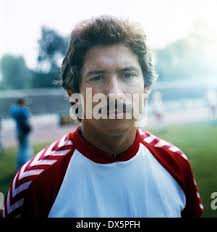 Football, Bundesliga, 1976/1977, Rot Weiss Essen, présentation de l'équipe,  shot, derrière f.l.t.r. Gerd Wieczorkowski, Andreas Skrzyszowski  Boenighausen, Siegfried, Werner Lorant, Hartmut Huhse, Gerd Woermer,  Eberhard Strauch, au f.l.t.r. coach Ivica ...