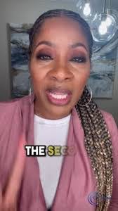 Yolanda Holbrook's Instagram, Twitter & Facebook