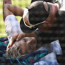 The duo had won three major tournaments in a row and. Mattek Sands Suffers Horror Wimbledon Injury Sport