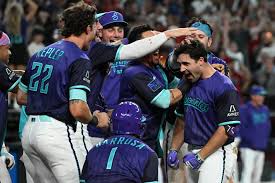 Dodgers fall to Diamondbacks on a walk-off homer as losing skid reaches 7 games