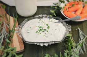 Homemade Cultured Sour Cream (that actually works!) – Mostly Greek