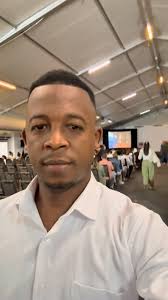 “No estoy donde quiero estar, pero cada paso que doy me acerca a la persona  que estoy destinado a ser.” 💪🔥, 📍Gracias Señor mi Dios 🙏🏻🙏🏻🙏🏻