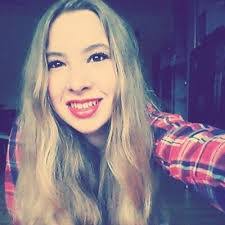 Leslie Richter's Instagram, Twitter & Facebook