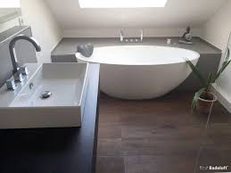 Die freistehende badewanne ist modern und stylisch. Freistehende Mineralguss Badewanne Bw 04 Xl Modern Von Badeloft Gmbh Hersteller Von Badewannen Und Waschbecken In Berlin Modern Homify Badezimmer Planen Badezimmer Freistehende Badewanne