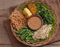 Bahkan mungkin sebagian besar dari kamu adalah penggemar dari ayam goreng. 10 Menu Makanan Praktis Dan Sehat Saat Kemping Makanan Berkemah