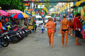 R18】ここは天国！？いえヌーディストビーチです。