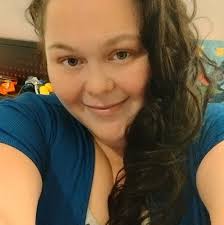 Can a bariatric menu be designed with smaller portions and protein?