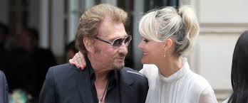Photographe attitré de johnny hallyday pendant plus de 40 ans, de serge gainsbourg et de michel polnareff, il peut être également considéré comme le photographe des stars de ces 40 dernières années, parmi. Flashback Derniers Jours De Johnny Hallyday Quand Laeticia Appelait Leurs Amis A La Rescousse Gala