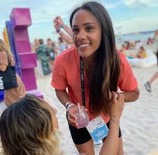 Tv broadcaster @bbc @bbcsport ⚽️ @arsenal @lionesses centurion. Alex Scott Celebs