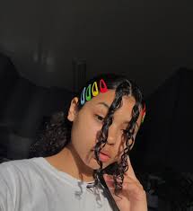 When I Die Bury Me With All My Ice On Alien Girls Talyeh Galvez What Are Some Good Songs In 2020 Natural Hair Styles Easy Girls Hairstyles Braids Curly Girl Hairstyles