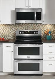 Solo microwave oven is a basic microwave that comes with a magnetron and is used for simple cooking,defrosting and heating. Microwaves Countertop Built In Over The Range By Frigidaire