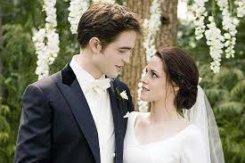 Everything you need to know about anastasia steele's wedding gown in fifty shades freed. Fifty Shades Freed Dress Joins List Of Best Movie Wedding Gowns Latest Fashion News The New Paper