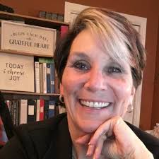 Happy new year, happy new title! I visualized this post A LOT during the  highs and lows of 2023, and I'm chuffed to share that I'm moving onto the  next chapter of