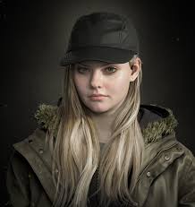 no one is talking about how pretty rose looks, i mean look at her!  (DemonLeon3D on DeviantArt) : rresidentevil