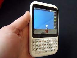 INQ Cloud Q combines touch and Qwerty ...
