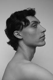 Black And White Portrait Of Tal First Model Management By Cali Lew London Photographer White Backdrop Photoshoot Portrait Backdrop Photoshoot