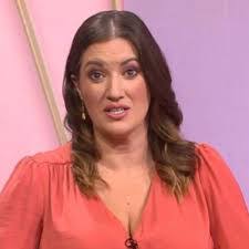 Elaine Ireland's Instagram, Twitter & Facebook