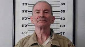 High schooler with Down syndrome crowned prom queen after viral  'prom-posal' from football player